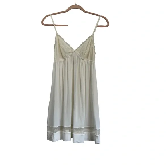 EBERJEY~ Mia Slip Chemise dress in Ivory Cream Size Medium - Picture 3 of 14